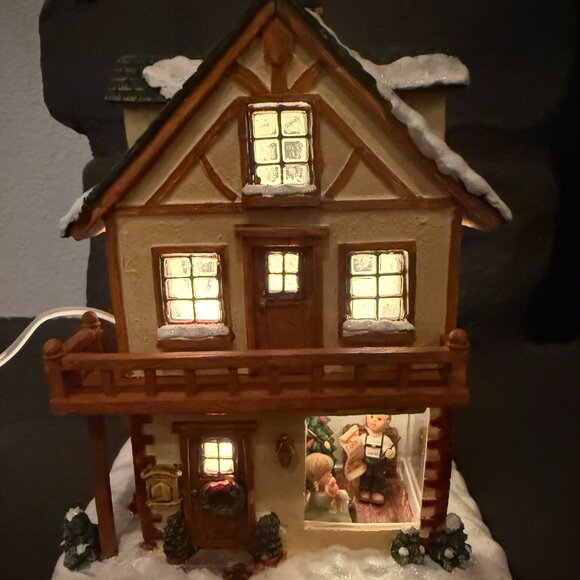 Christmas Village - "Home For The Holidays" Piece - Picture 1 of 9
